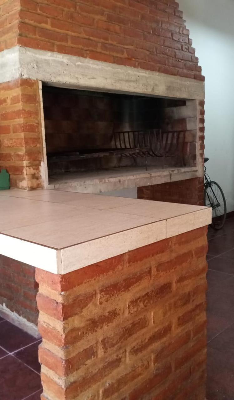 Jacaranda- Planta Baja- Casa O Deptos Con Parrilla En El Centro- Solo Con Sena *